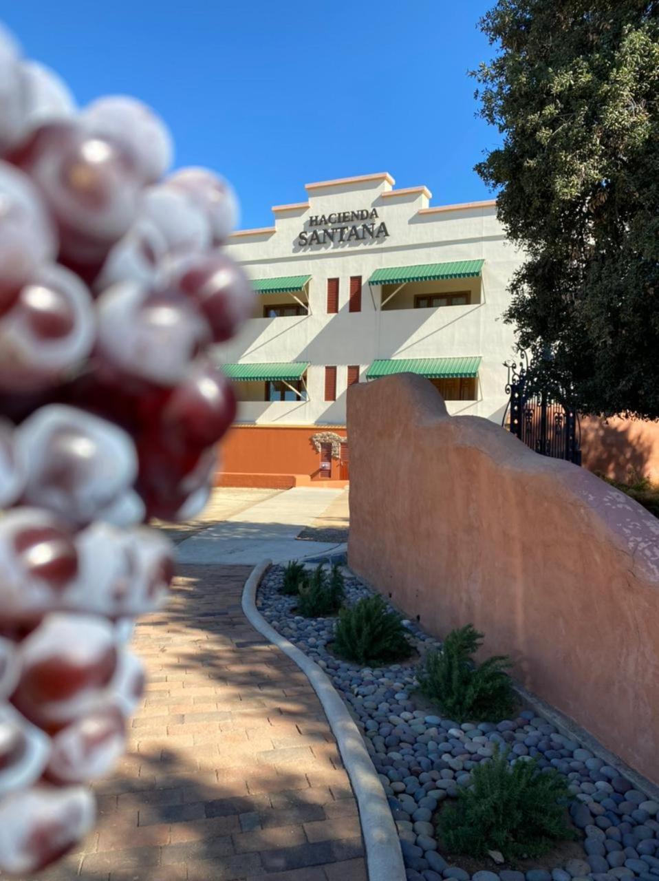 Hotel Hacienda Santana Tecate Exterior photo